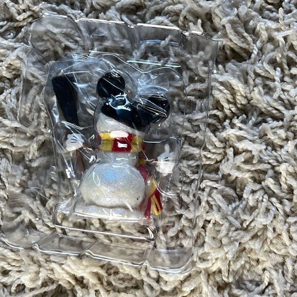 NIB HALLMARK 2004 SNOW SCULPTURE MICKEY MOUSE DISNEY CHRISTMAS KEEPSAKE ORNAMENT - Picture 7 of 8